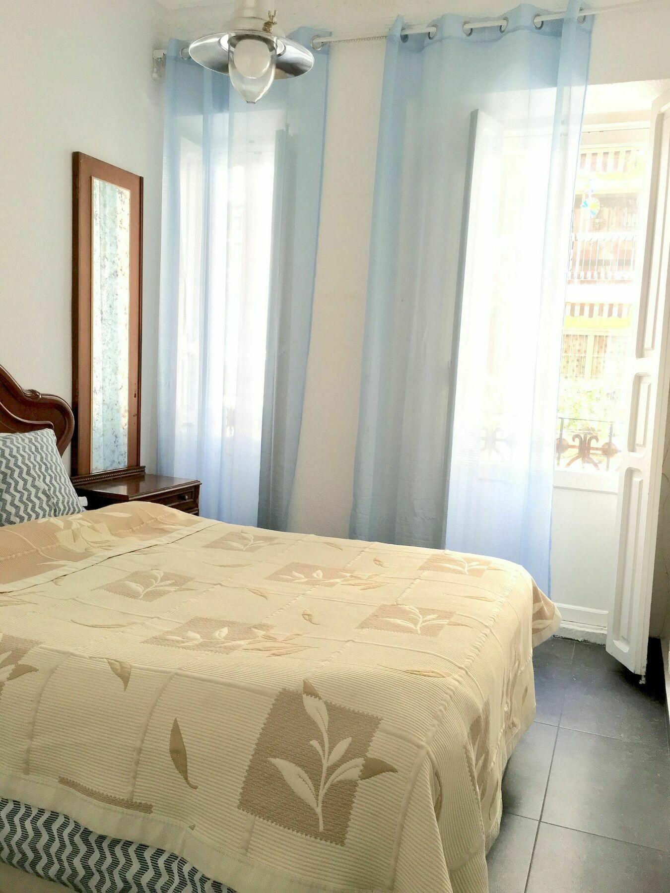 OYO Ruzafa Guesthouse Valencia Exterior foto
